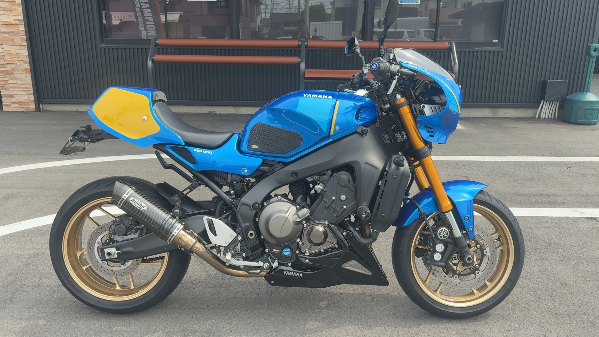 XSR900