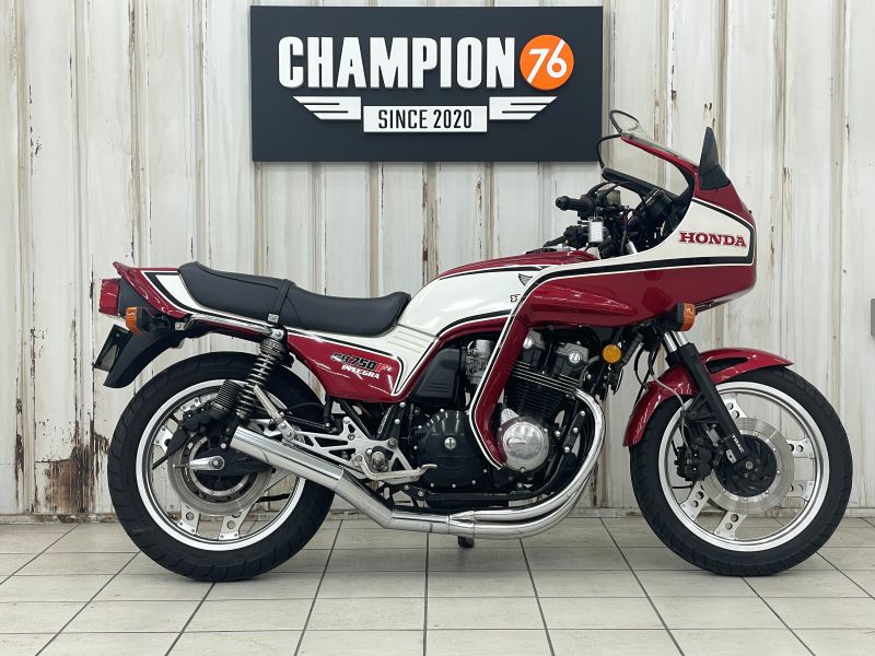ホンダ CB750Fインテグラ　メッキショート管　ＥＴＣ２．０　メッシュブレーキホース　デイトナテンプメーター　ＵＳＢ＆シガーソケット 