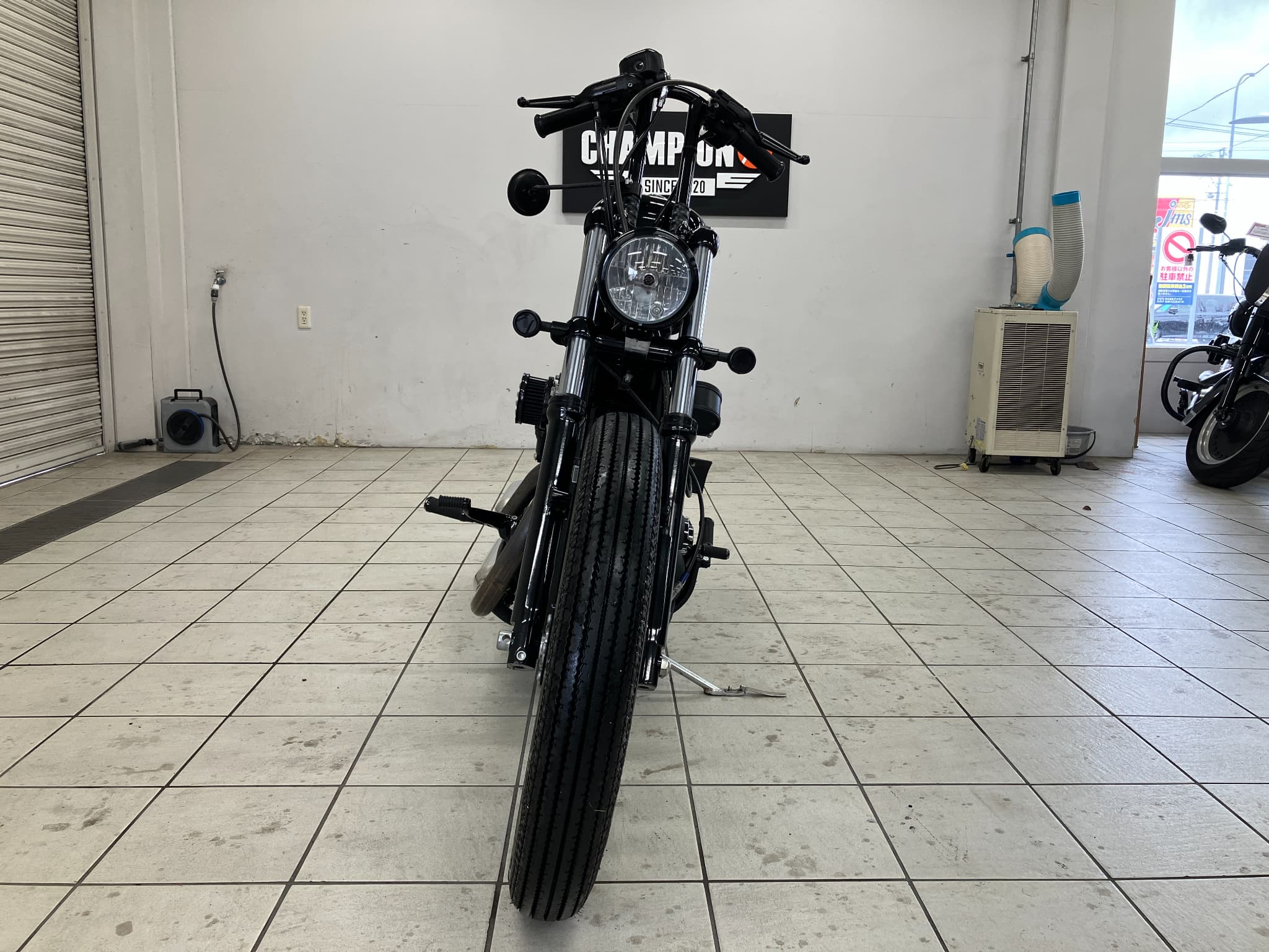 ＸＬ８８３Ｎ　アイアン