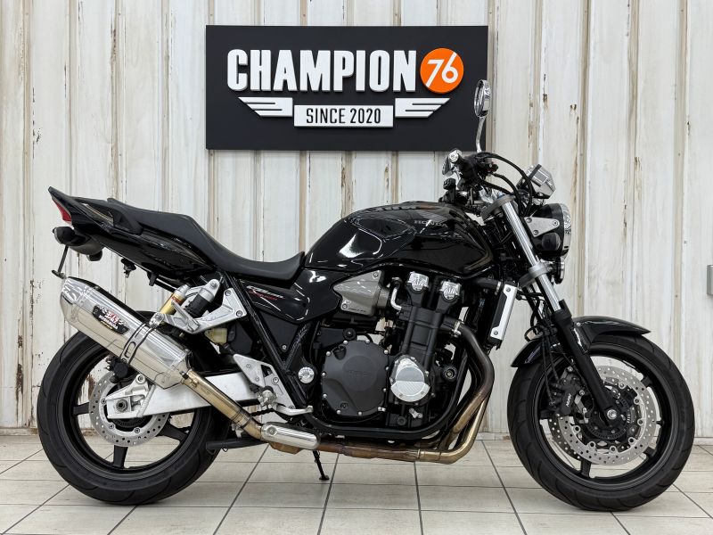 ホンダ　ＣＢ１３００ SUPER FOUR　ヨシムラサイレンサー　フェンダーレス　グリップヒーター　ＥＴＣ　モリワキスライダー